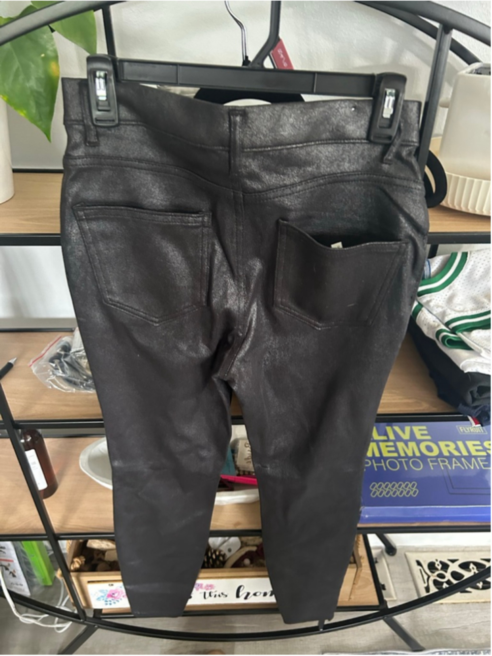 Women's Time and Tru Black Coated Skinny Pants M - Picture 3 of 3